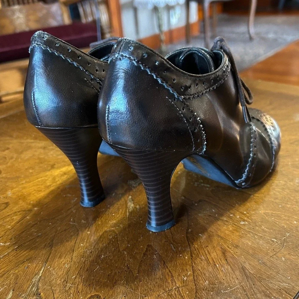 VTG Bongo Womens Dark Brown Wingtip Oxford Lace Up Heeled Booties Brogue Accents - Picture 3 of 7
